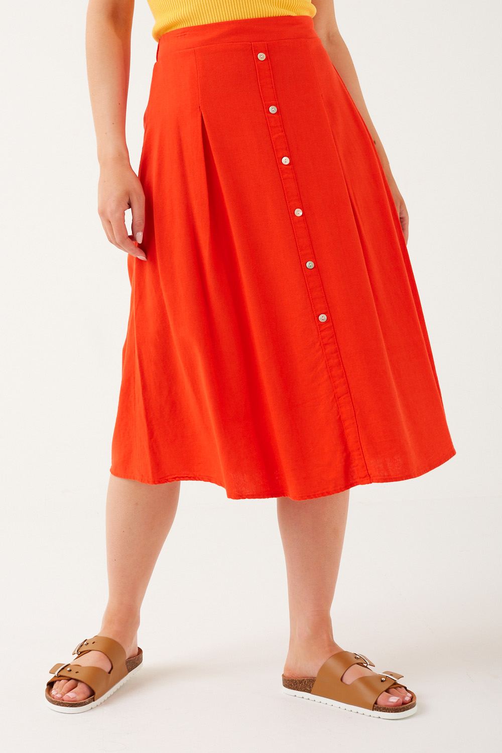 https://www.iclothing.com/media/catalog/product/j/e/jesmilo_linen_midi_skirt_in_orange-5_1.jpg