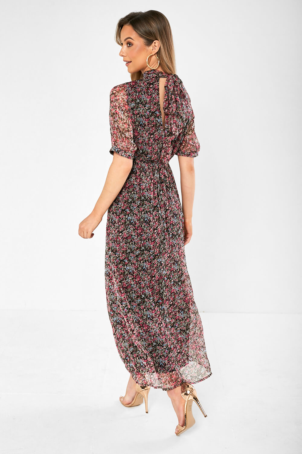 https://www.iclothing.com/media/catalog/product/k/a/kay_floral_print_dress_in_black-1.jpg
