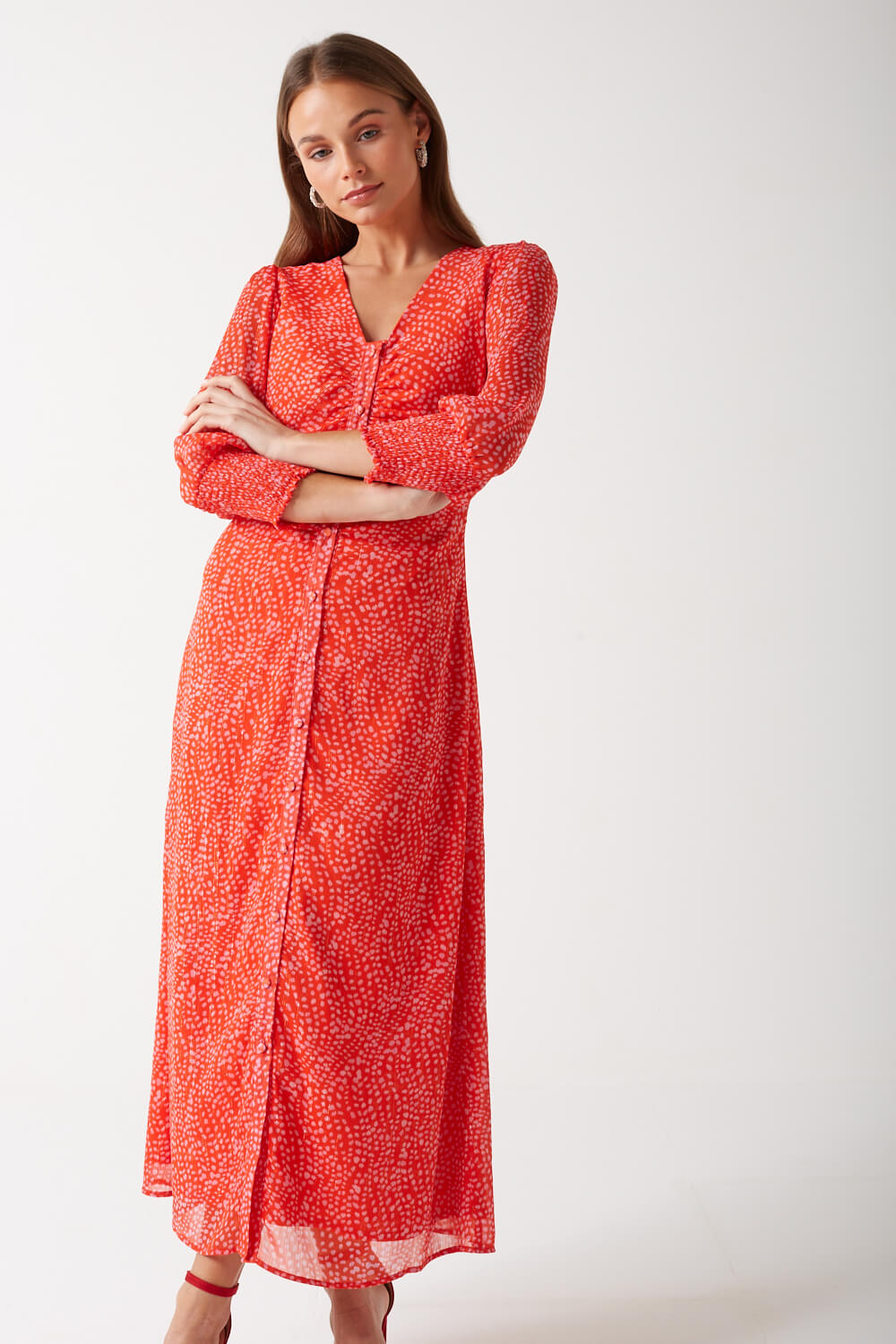 https://www.iclothing.com/media/catalog/product/k/e/kerri_printed_button_down_midi_dress_in_red-4.jpg