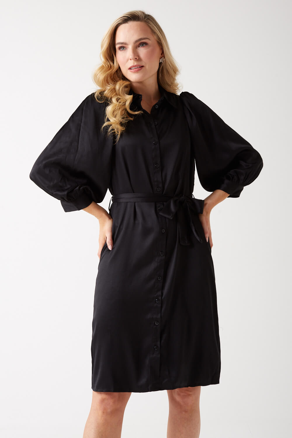 https://www.iclothing.com/media/catalog/product/k/l/kleo_shirt_dress_in_black-5a.jpg