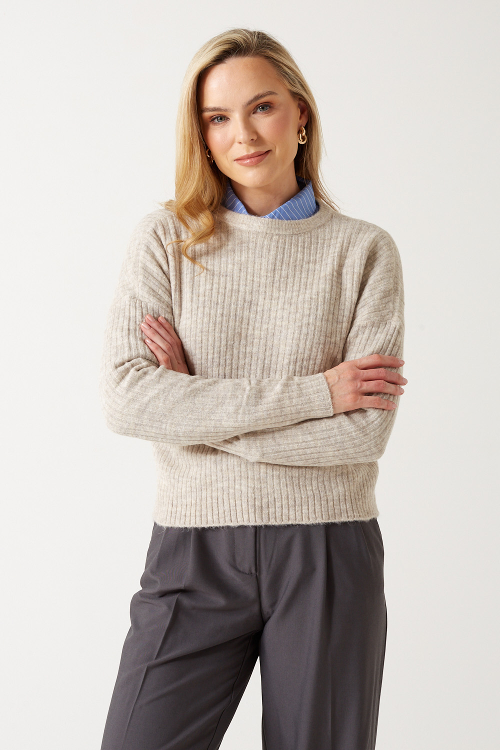 https://www.iclothing.com/media/catalog/product/l/e/lefile_ribbed_knit_jumper_in_stone-1.jpg