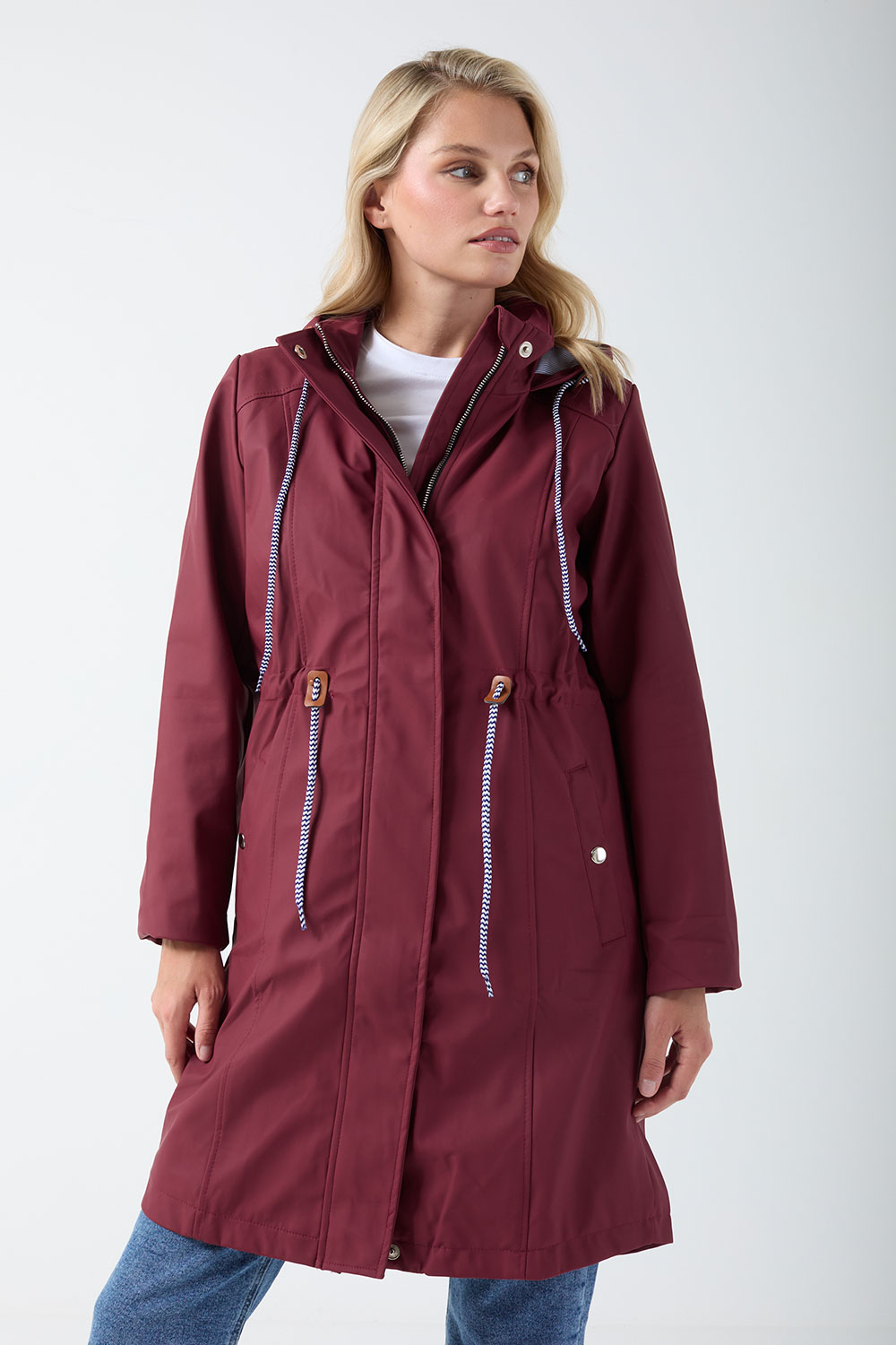 https://www.iclothing.com/media/catalog/product/l/i/lilll-drawstring-raincoat-wine-2_1.jpg