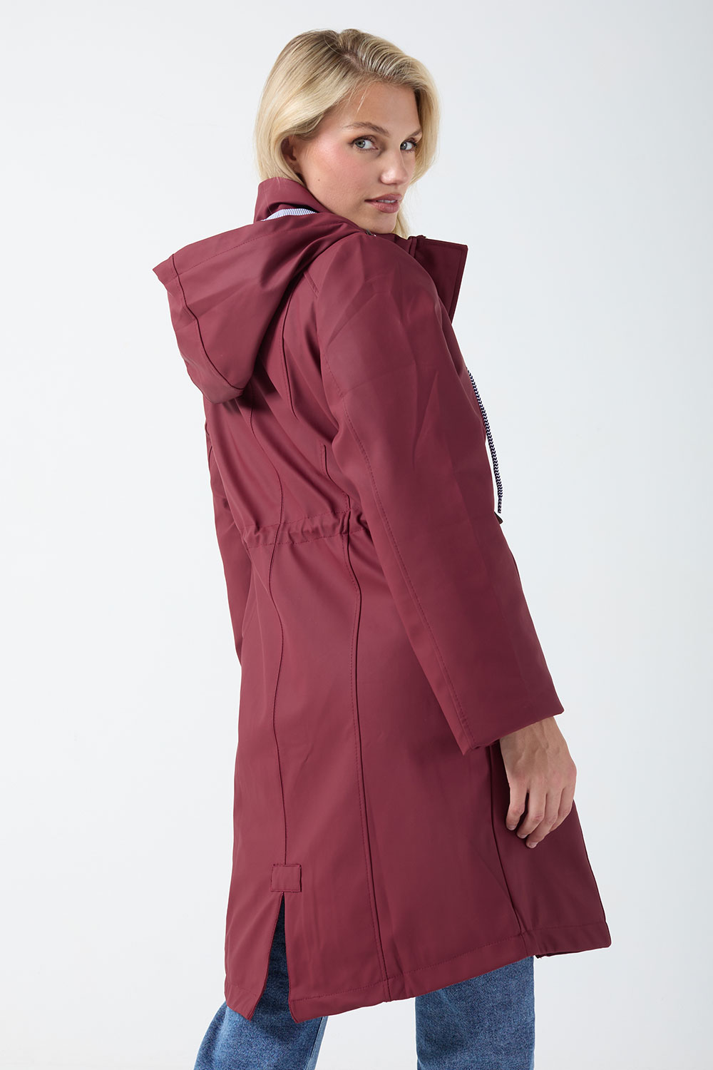https://www.iclothing.com/media/catalog/product/l/i/lilll-drawstring-raincoat-wine-5_1.jpg