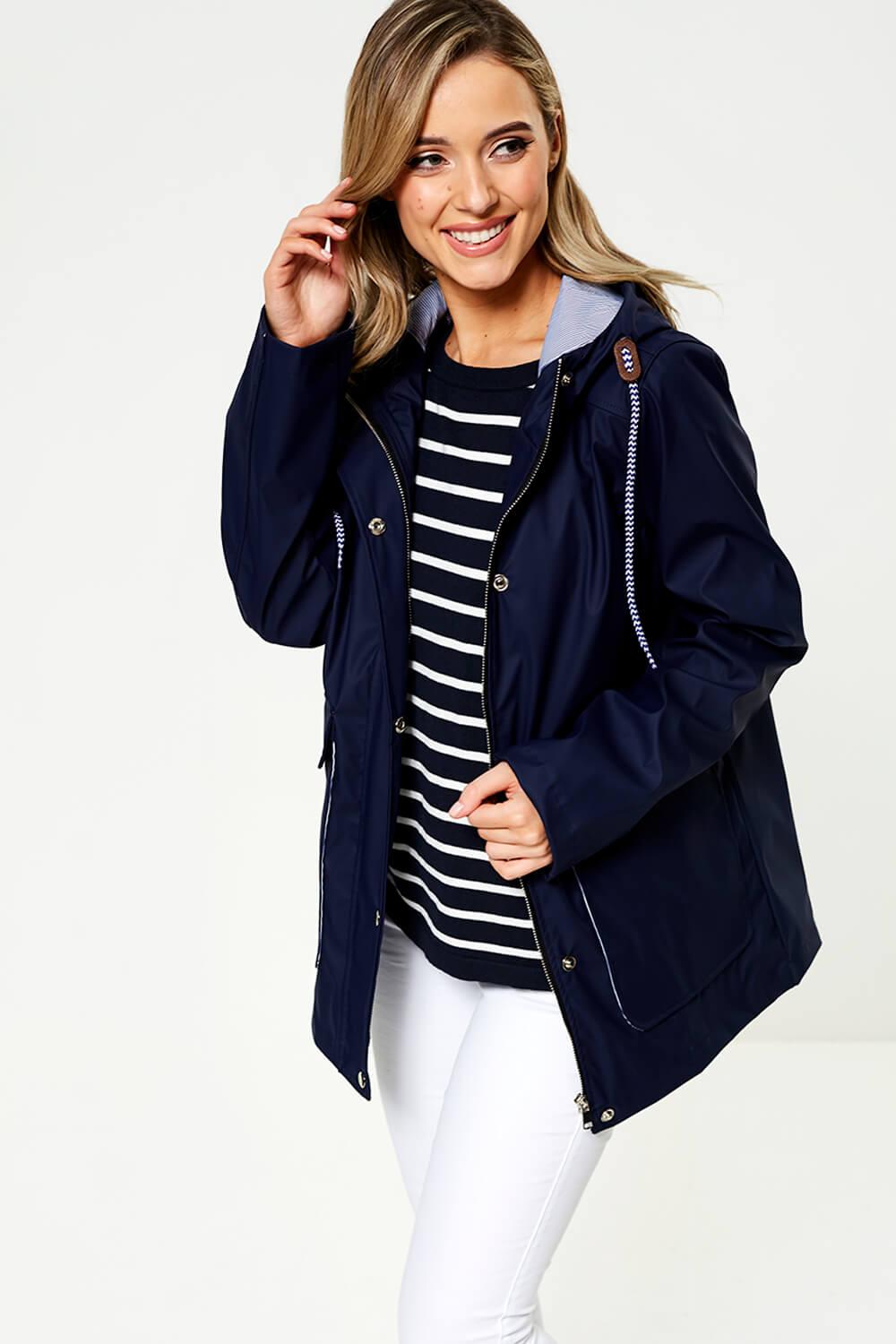 https://www.iclothing.com/media/catalog/product/l/i/lilly_stripe_lined_raincoat_in_navy-4_1.jpg