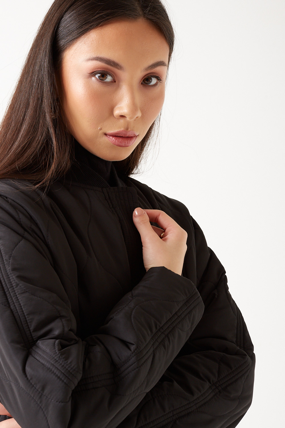 https://www.iclothing.com/media/catalog/product/l/i/lina_quilted_jacket_in_black-1.jpg