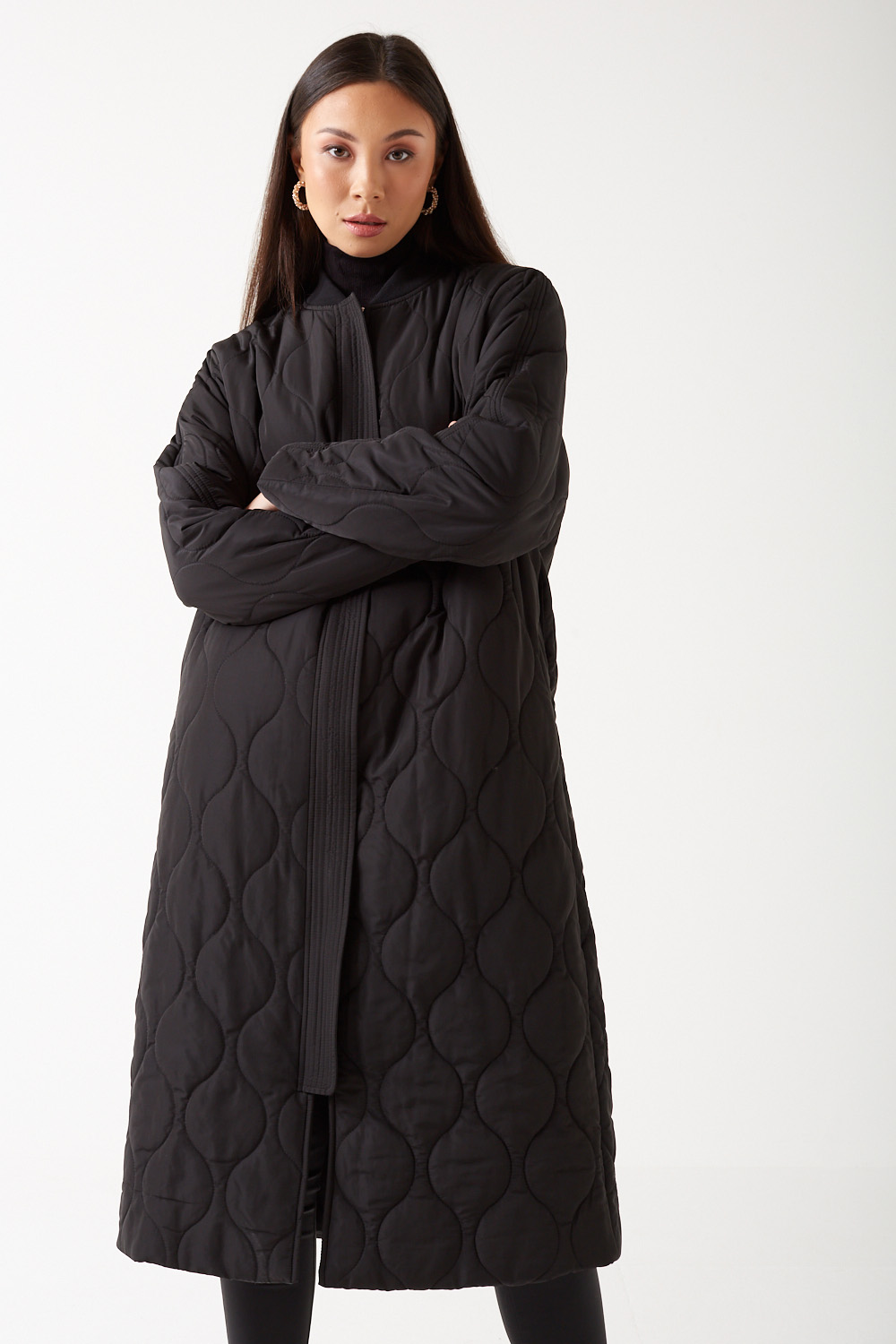 https://www.iclothing.com/media/catalog/product/l/i/lina_quilted_jacket_in_black-4.jpg