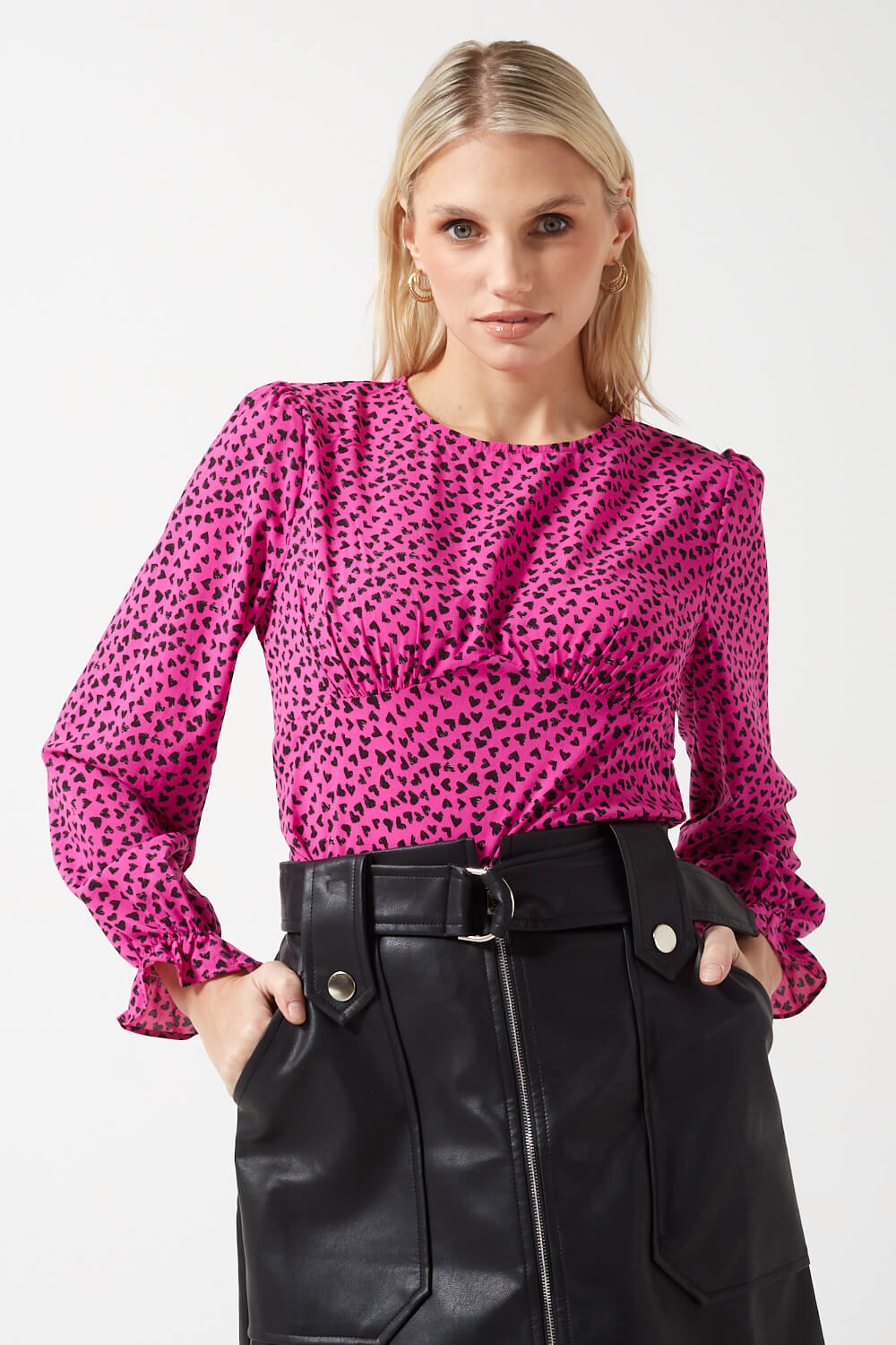 https://www.iclothing.com/media/catalog/product/m/a/ma821363-p3743-pink-2271.jpg