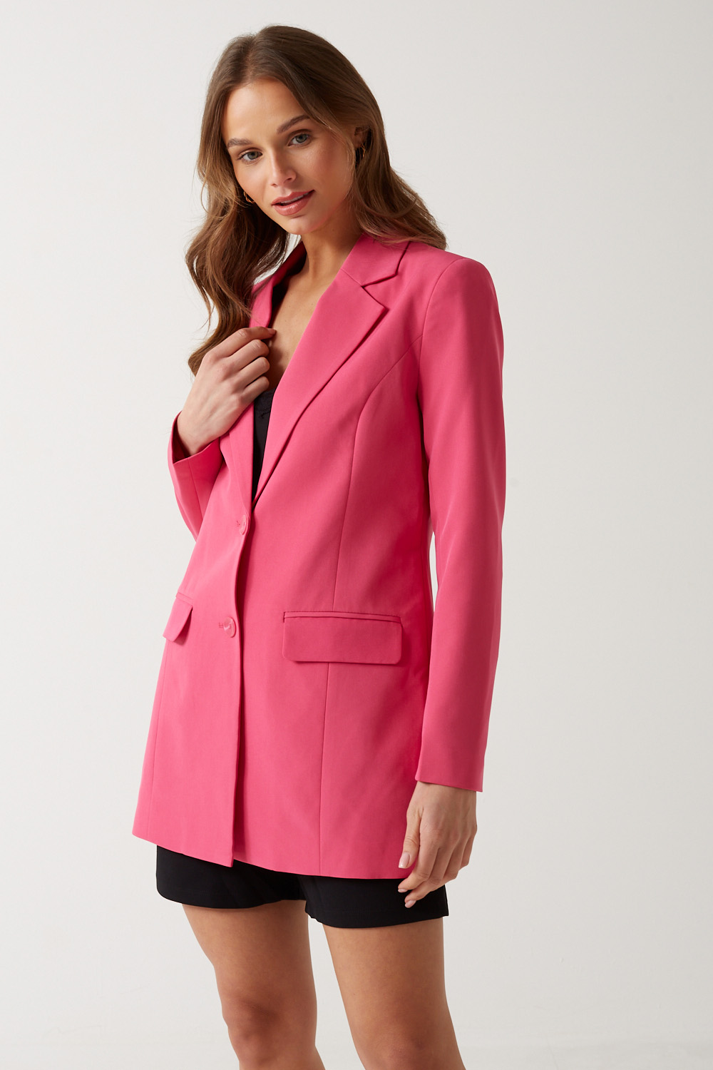 https://www.iclothing.com/media/catalog/product/m/a/maia_long_blazer_in_pink-1a.jpg