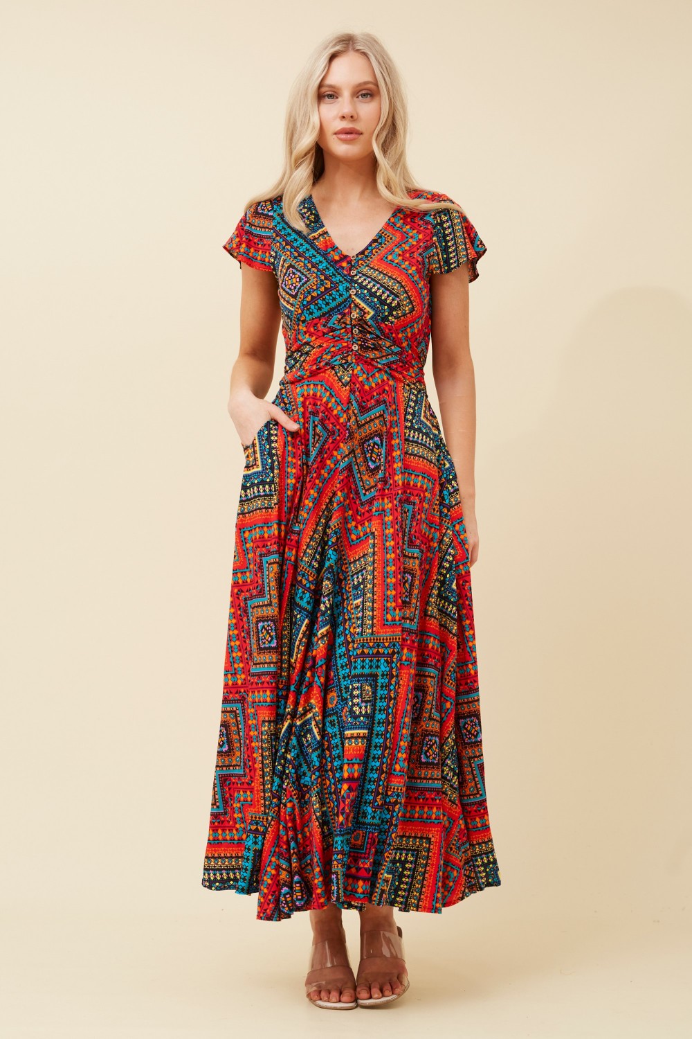 https://www.iclothing.com/media/catalog/product/m/a/malibu-kaleidoscope-print-maxi-dress-d171216-multi-red-200--v1-original.jpg
