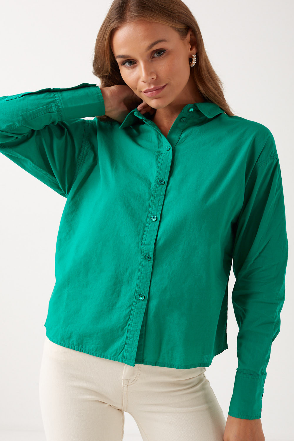 https://www.iclothing.com/media/catalog/product/m/e/melia_long_sleeve_shirt_in_green-1.jpg