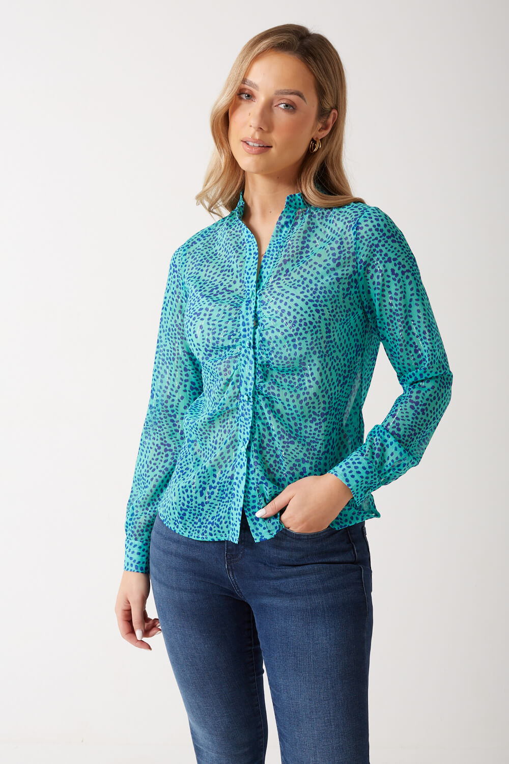 https://www.iclothing.com/media/catalog/product/m/i/mia_printed_mesh_buttoned_blouse_in_green-1_1.jpg