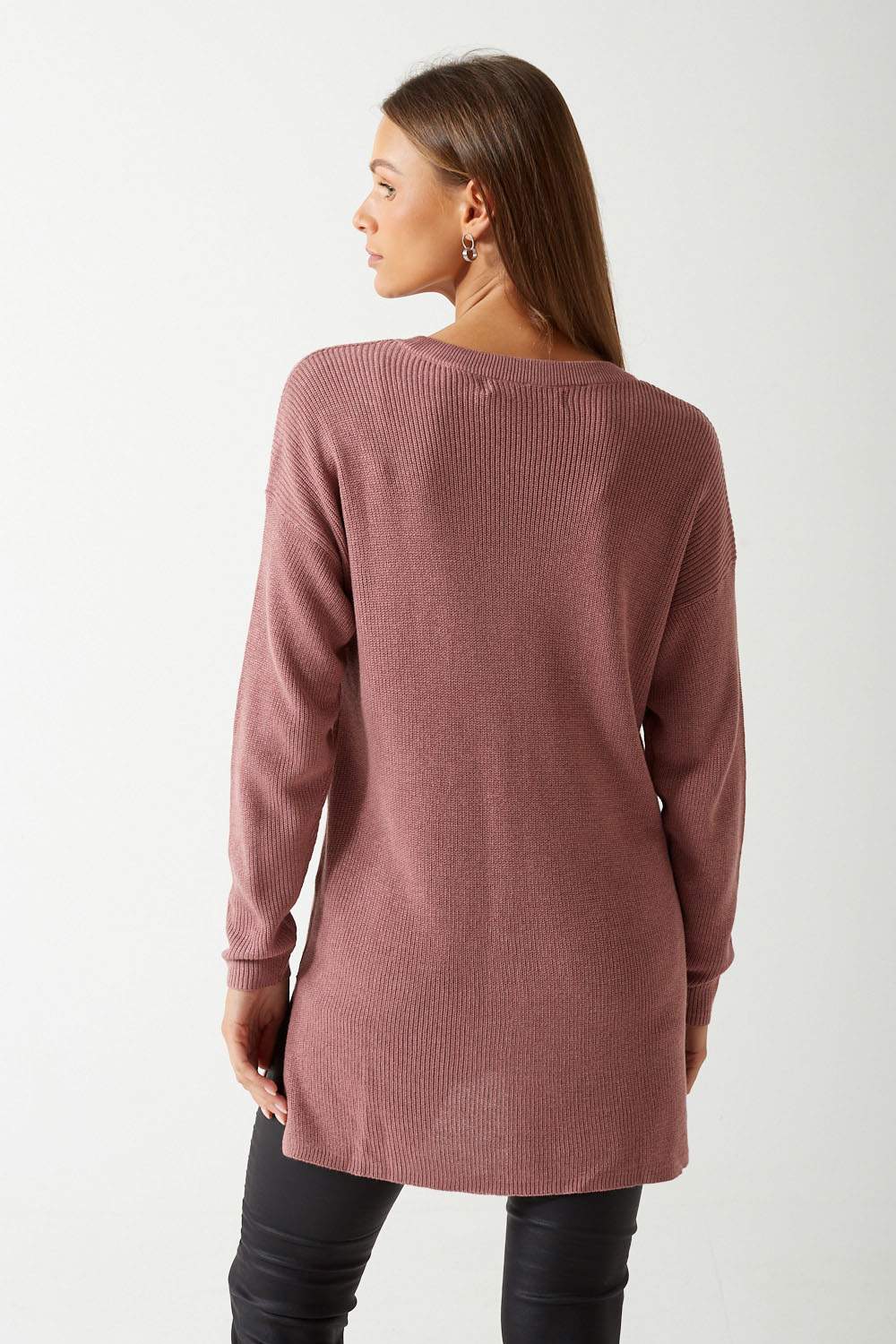 https://www.iclothing.com/media/catalog/product/n/e/new_lexsun_long_v-neck_jumper_in_rose-2.jpg