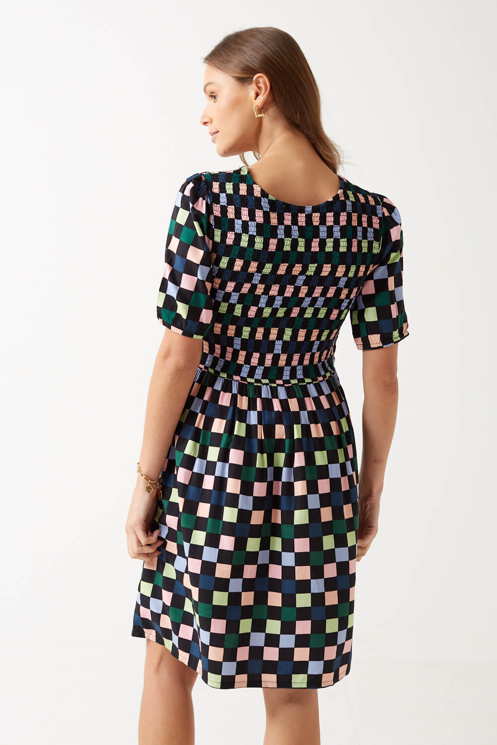 https://www.iclothing.com/media/catalog/product/n/o/noelle_shirred_dress_in_dark_checkerboard-4_1.jpg
