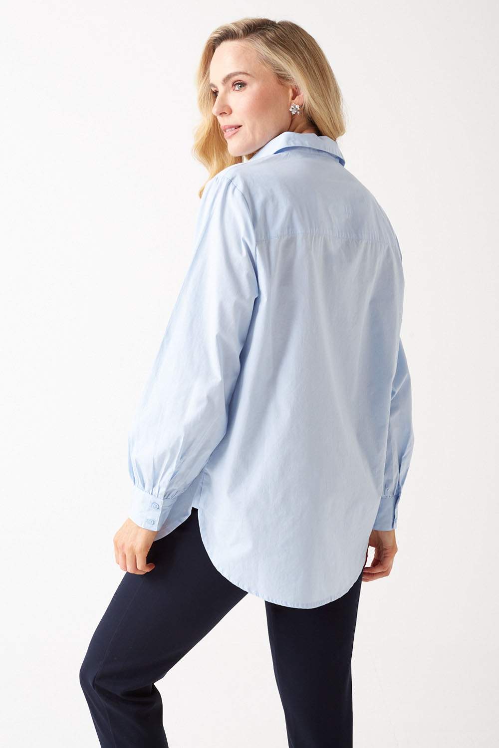 https://www.iclothing.com/media/catalog/product/n/o/nora_long_sleeve_shirt_in_blue-2_2.jpg