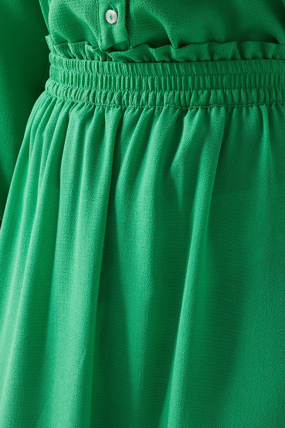 https://www.iclothing.com/media/catalog/product/n/o/nova_long_skirt_in_green-1.jpg