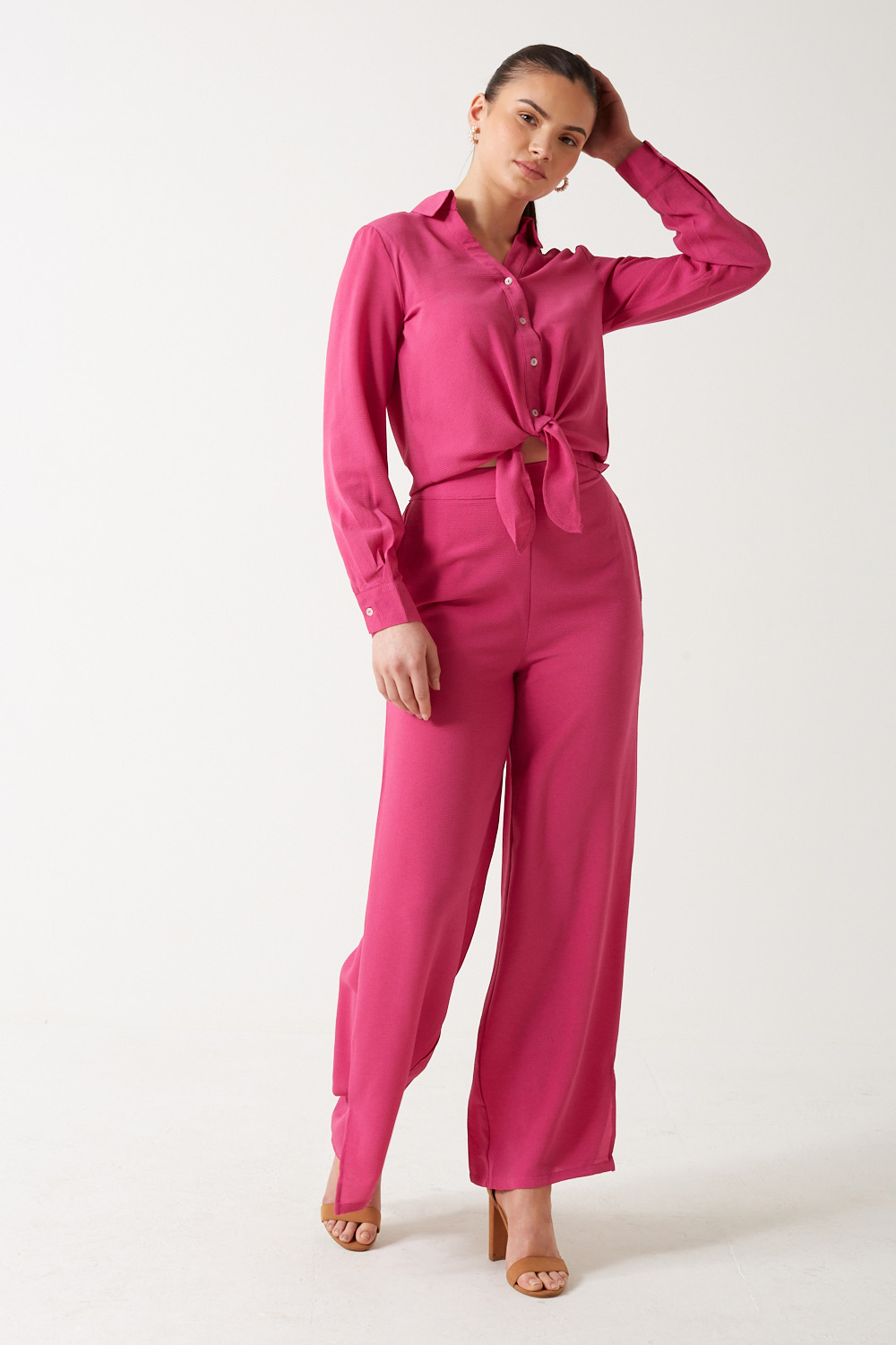 https://www.iclothing.com/media/catalog/product/n/o/nova_wide_leg_trousers_in_pink-3.jpg