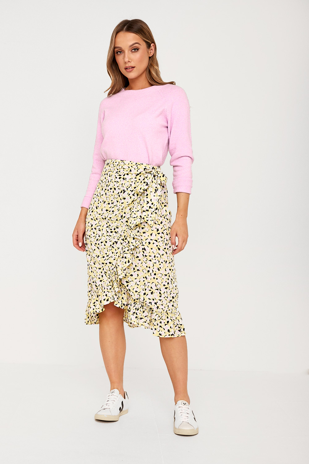 https://www.iclothing.com/media/catalog/product/o/l/olea_floral_wrap_skirt_in_yellow-4.jpg