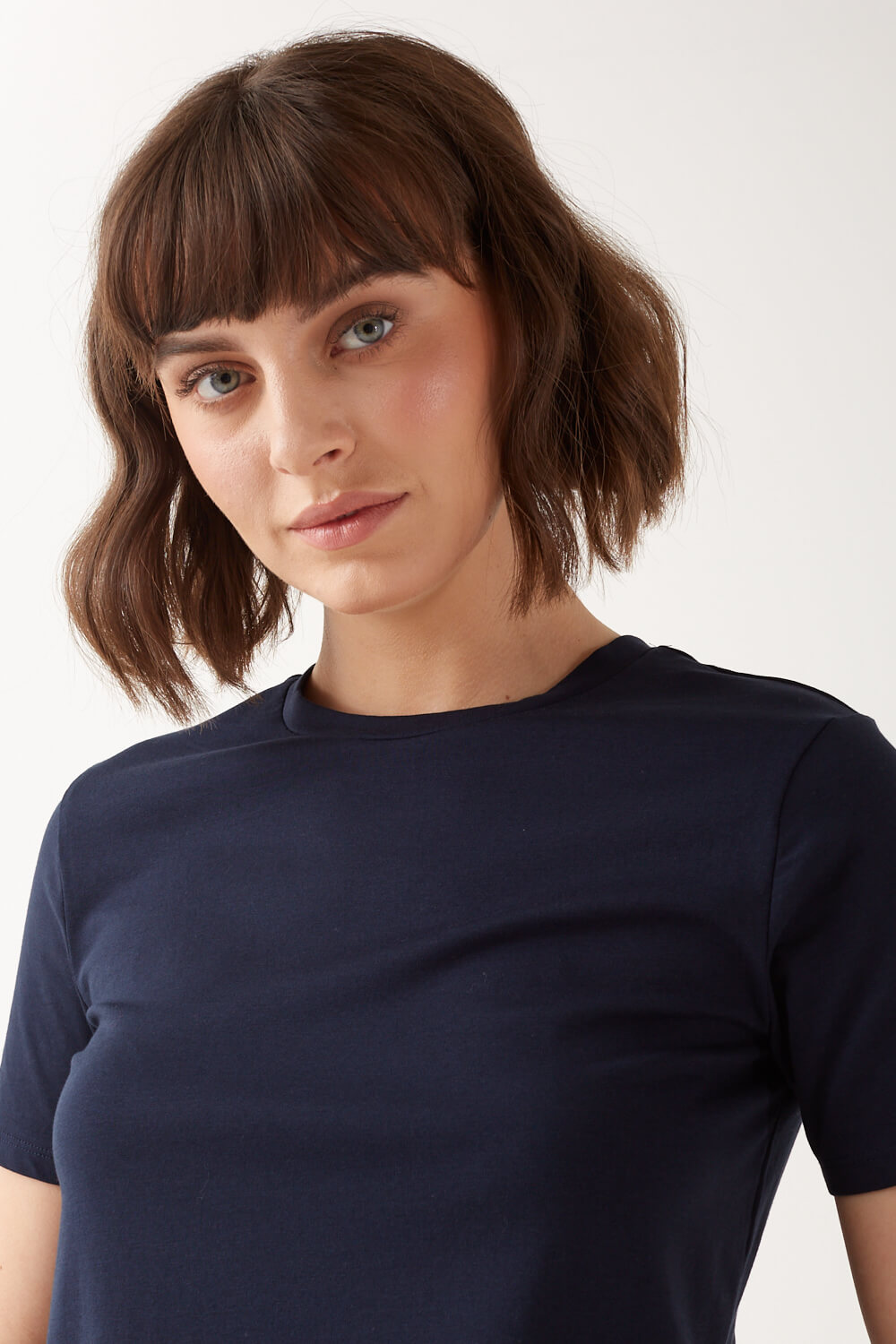 https://www.iclothing.com/media/catalog/product/p/a/pablo_basic_t-shirt_in_navy-5.jpg