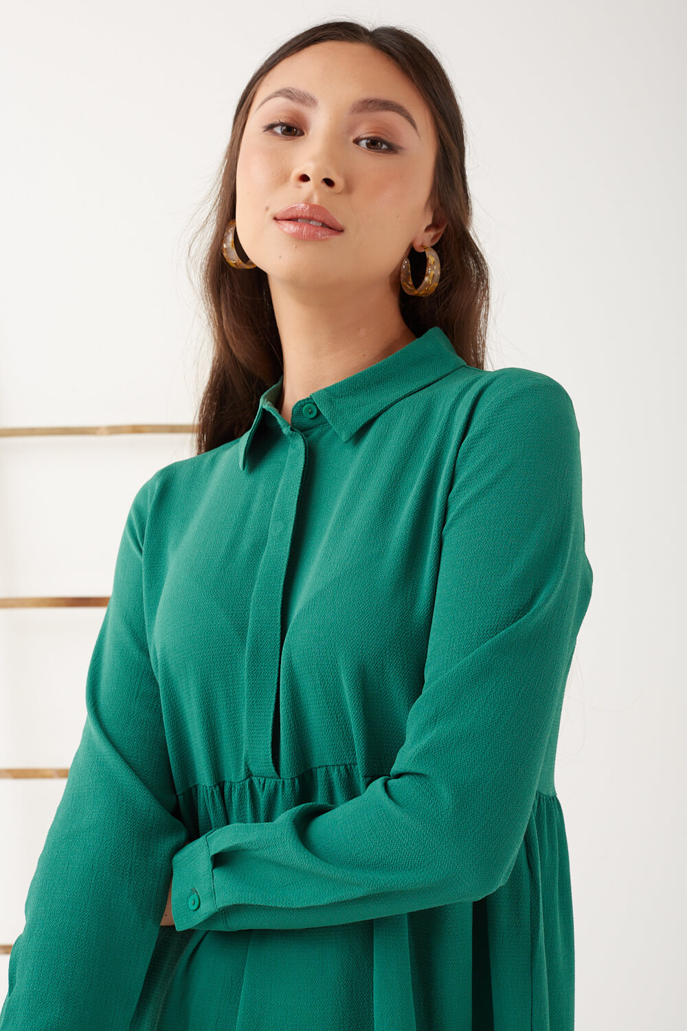 https://www.iclothing.com/media/catalog/product/p/i/piper_shirt_dress_in_green-5.jpg