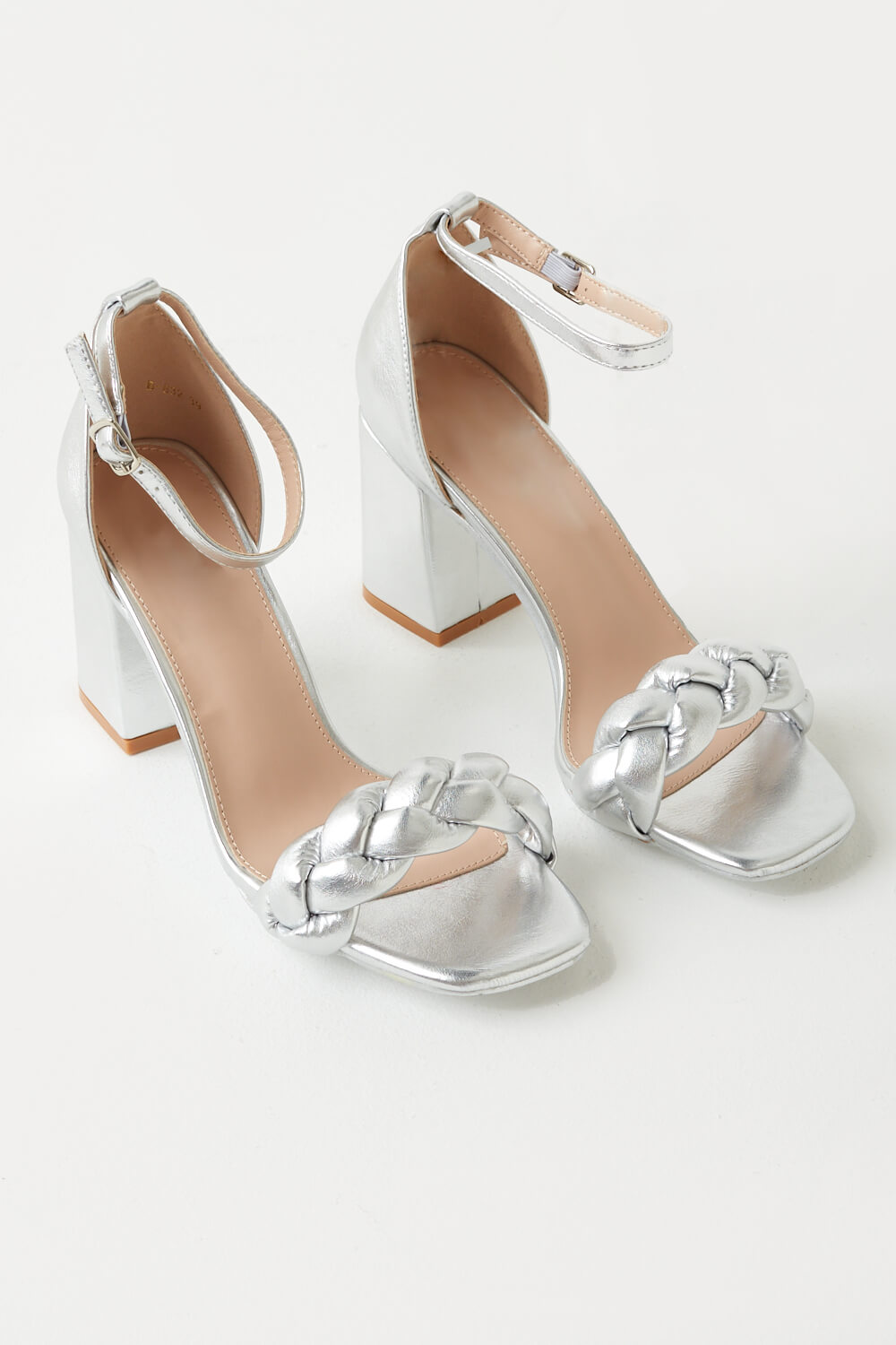 https://www.iclothing.com/media/catalog/product/p/o/poppy_plaited_heel_sandals_in_silver_-4.jpg