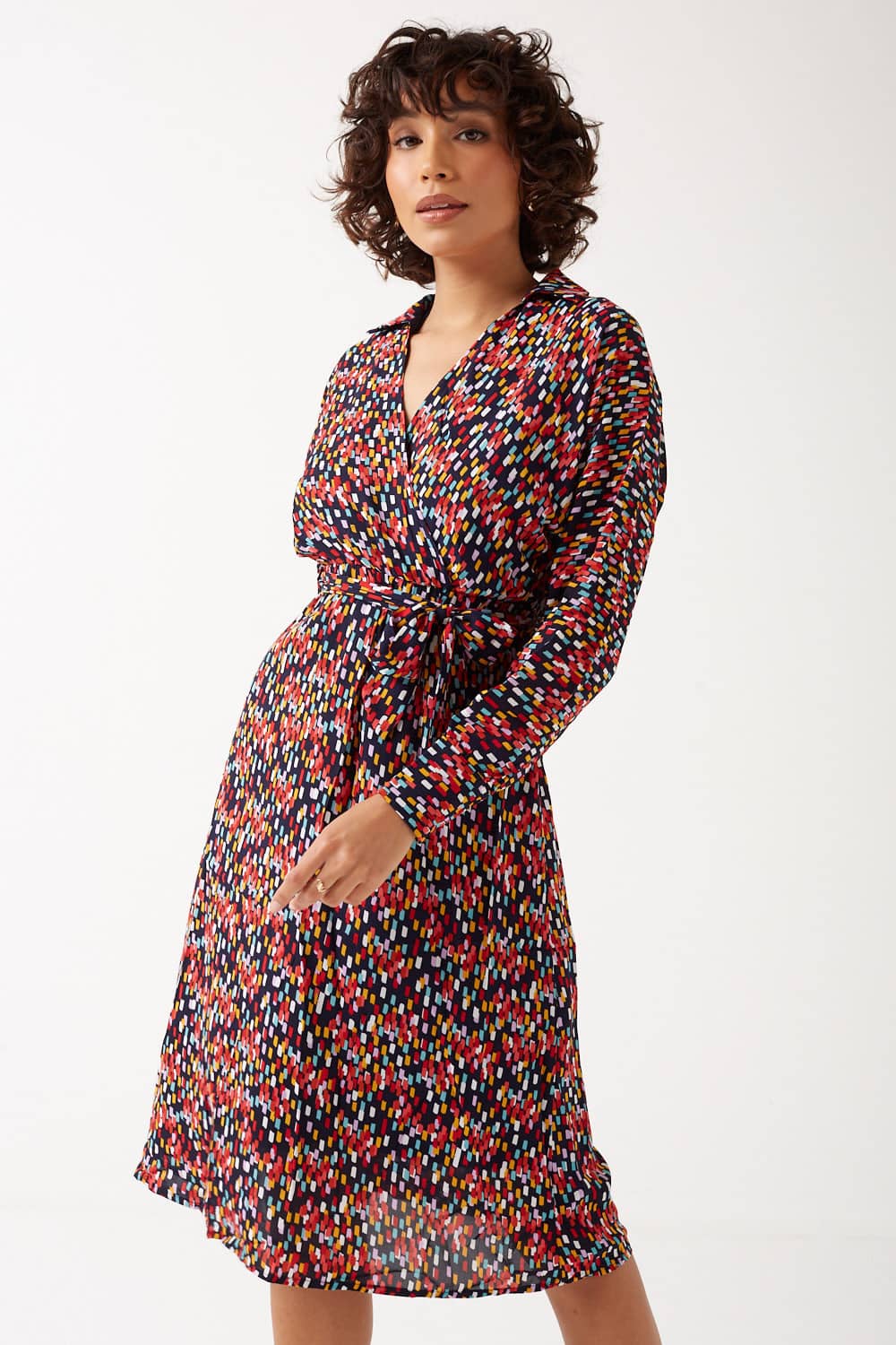 https://www.iclothing.com/media/catalog/product/r/e/renata_printed_midi_dress_in_multi-3.jpg