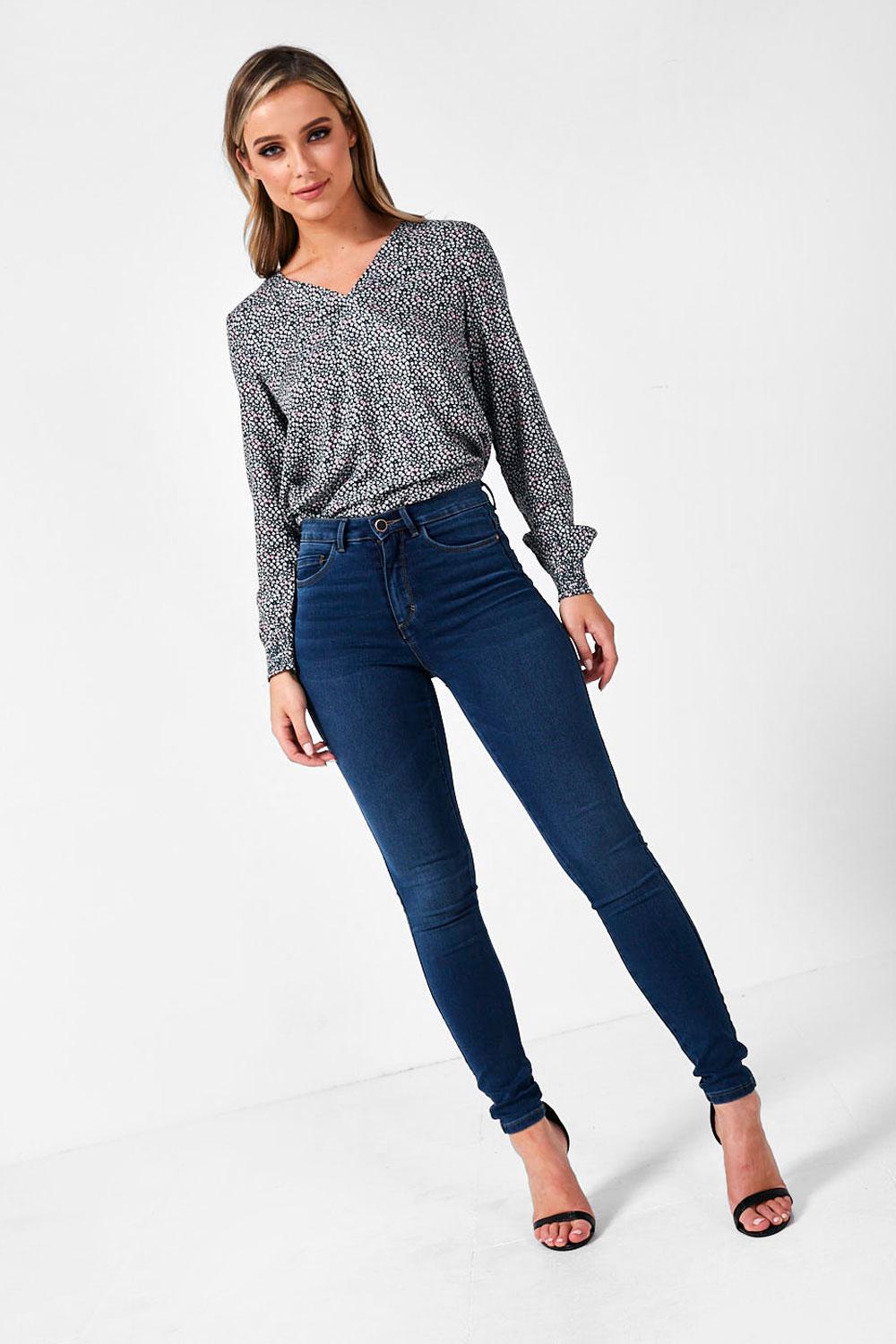 https://www.iclothing.com/media/catalog/product/r/o/royal_high_waist_jeans_-3.jpg