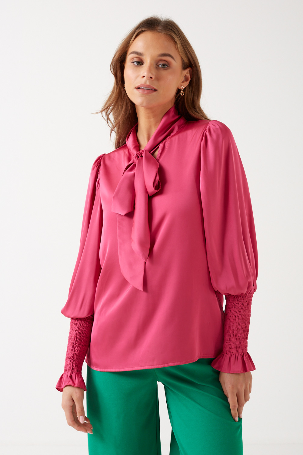 https://www.iclothing.com/media/catalog/product/s/a/sammy_bow_tie_blouse_in_pink-1.jpg
