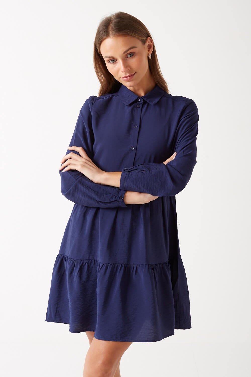 https://www.iclothing.com/media/catalog/product/s/a/sandy_tiered_hem_shirt_dress_in_navy-3.jpg