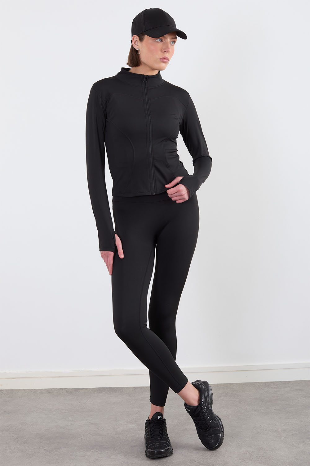 https://www.iclothing.com/media/catalog/product/s/e/set2811-black_168.jpg