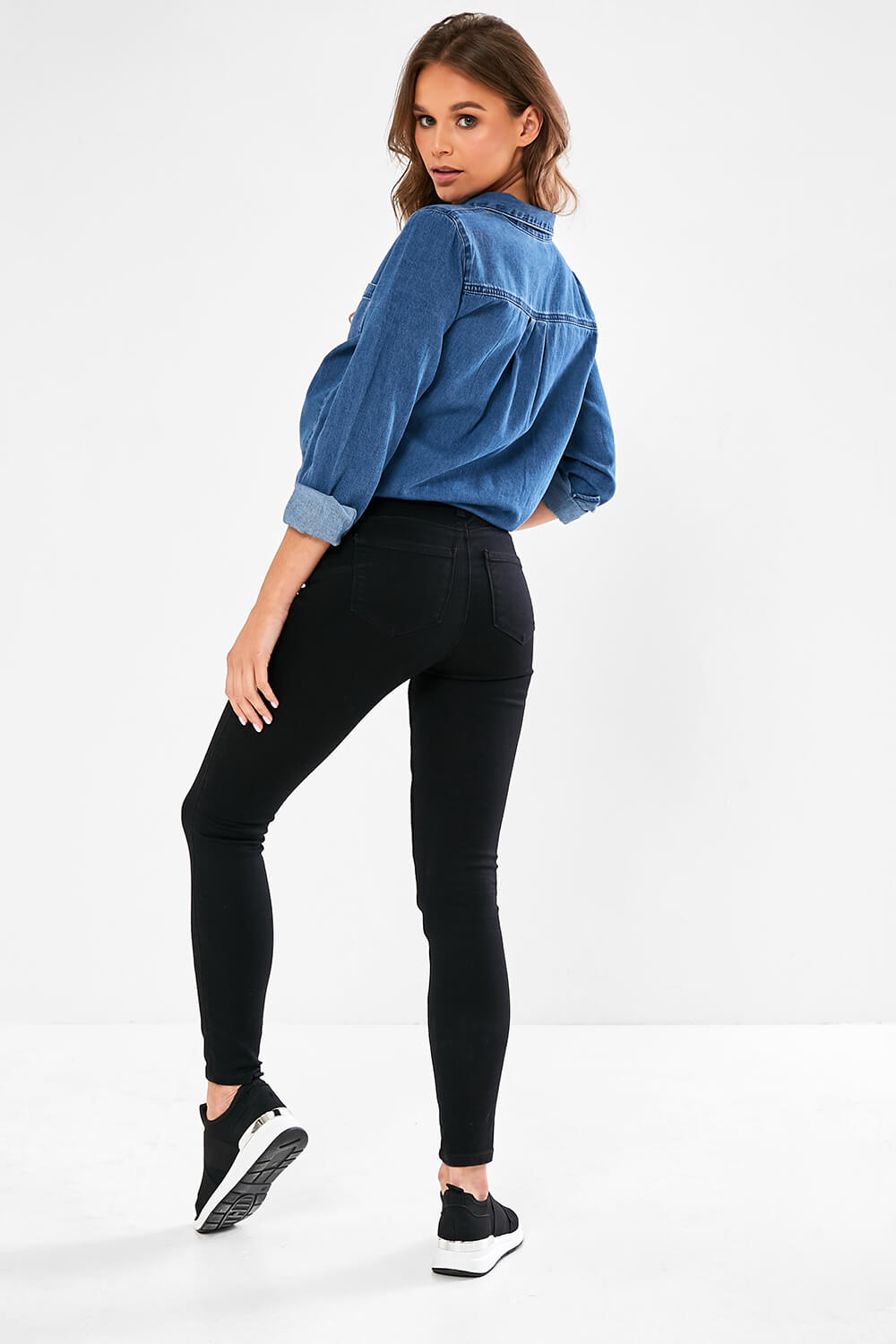 https://www.iclothing.com/media/catalog/product/s/e/seven_shape_up_jeans_in_black-5.jpg