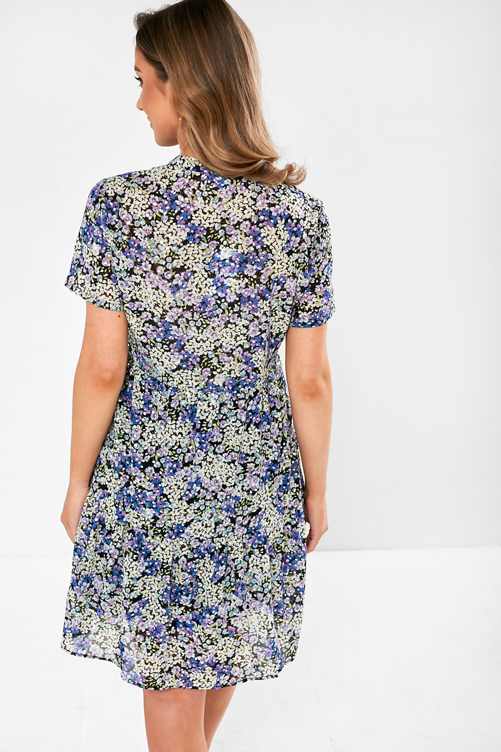 https://www.iclothing.com/media/catalog/product/s/p/spring_floral_dress_in_black-1.jpg
