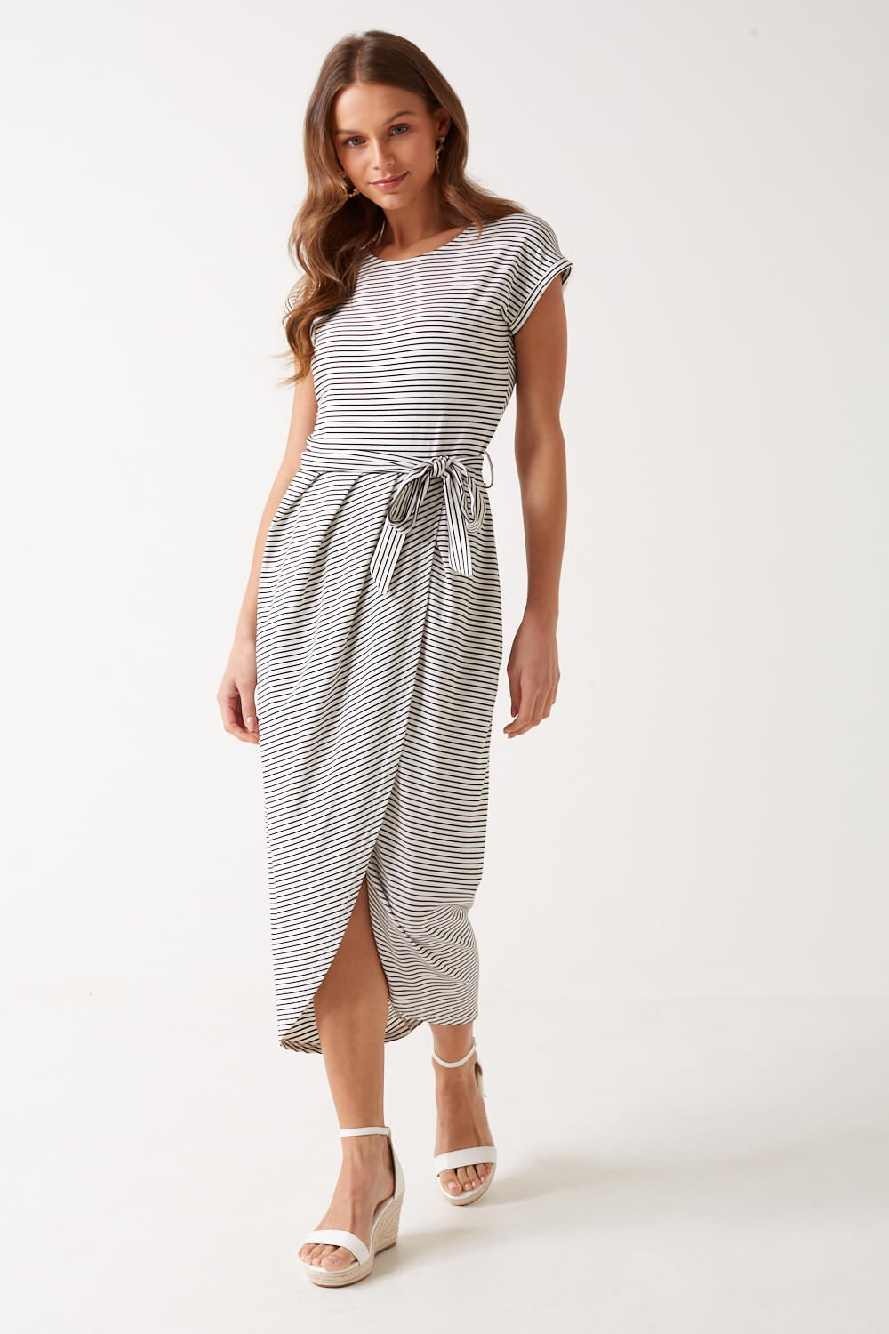 https://www.iclothing.com/media/catalog/product/s/t/stacey_midi_dress_in_white_and_black_stripe-2_3.jpg