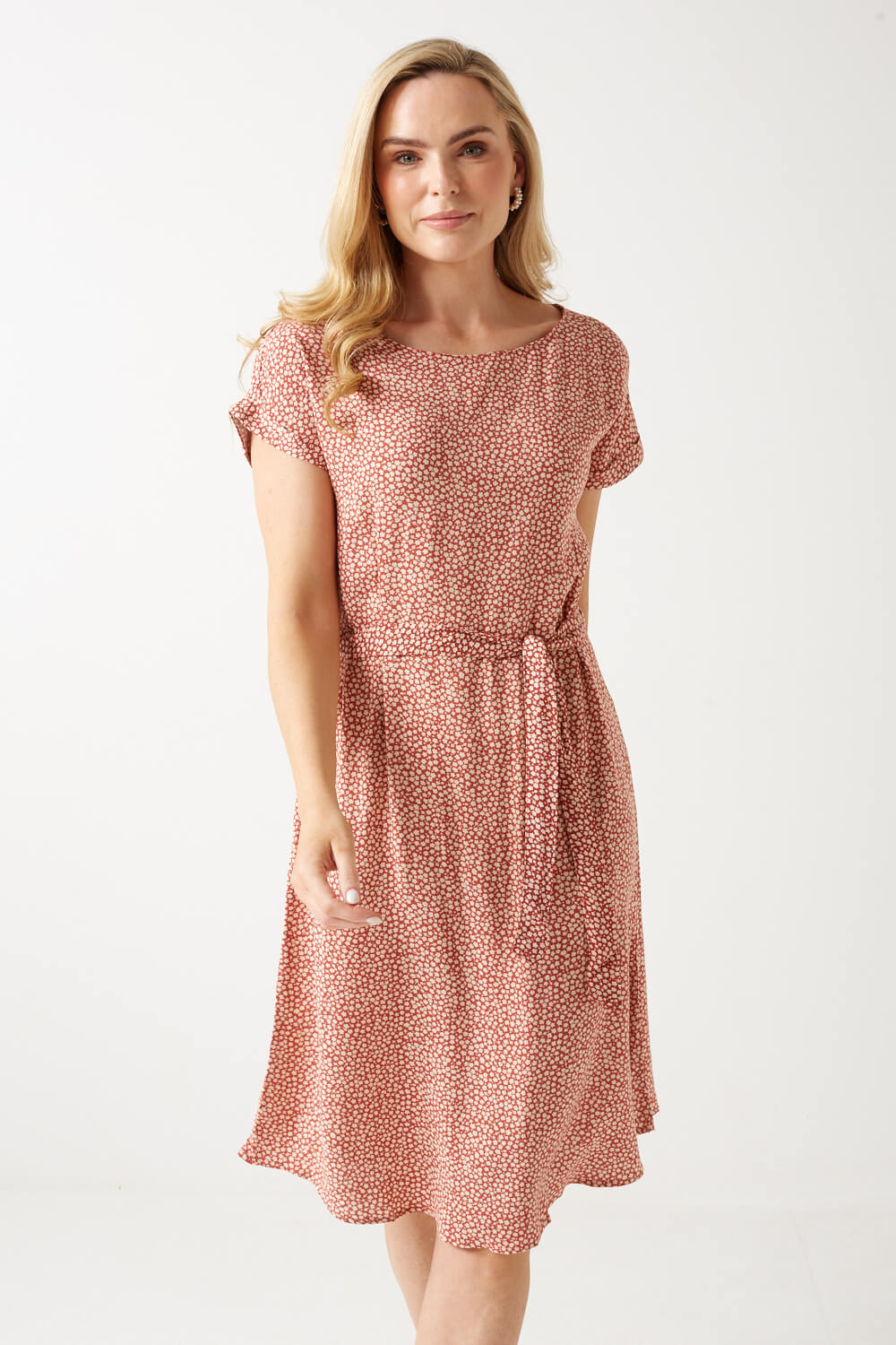 https://www.iclothing.com/media/catalog/product/s/t/starr_printed_midi_dress_in_rust-3.jpg