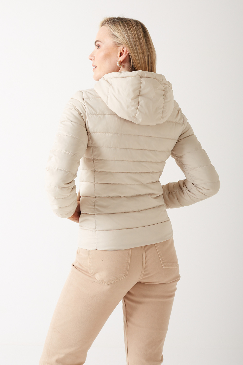https://www.iclothing.com/media/catalog/product/t/a/tahoe_quilted_jacket_in_stone-3.jpg