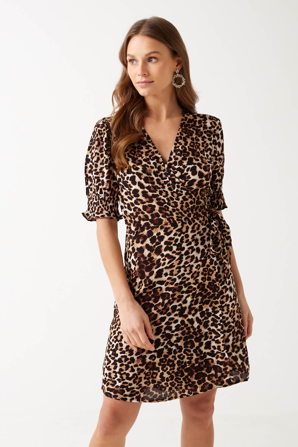 https://www.iclothing.com/media/catalog/product/t/a/tala_wrap_dress_in_leopard_print-1.jpg