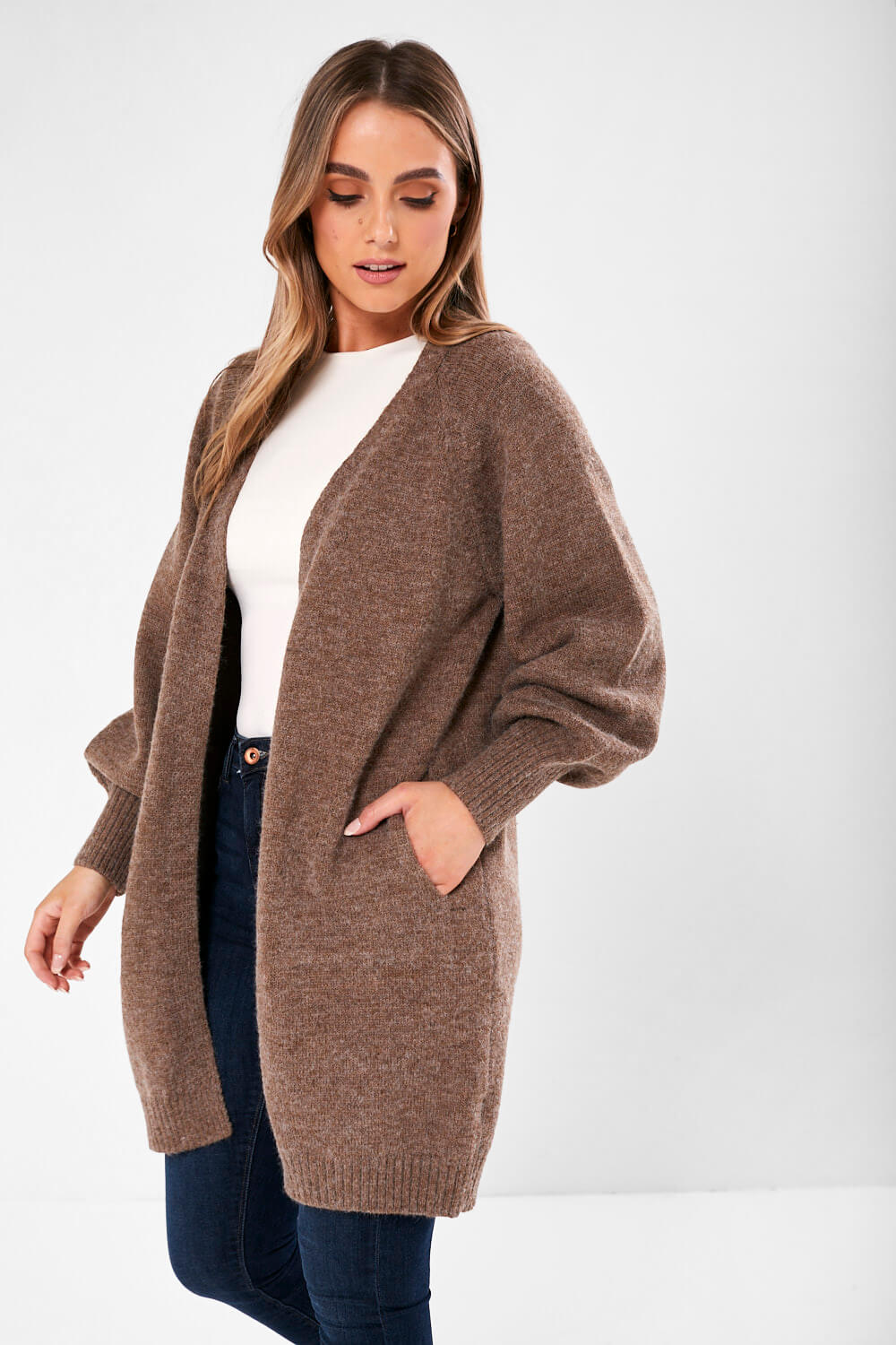 https://www.iclothing.com/media/catalog/product/t/e/teresa_knit_cardigan_in_mocha-3.jpg