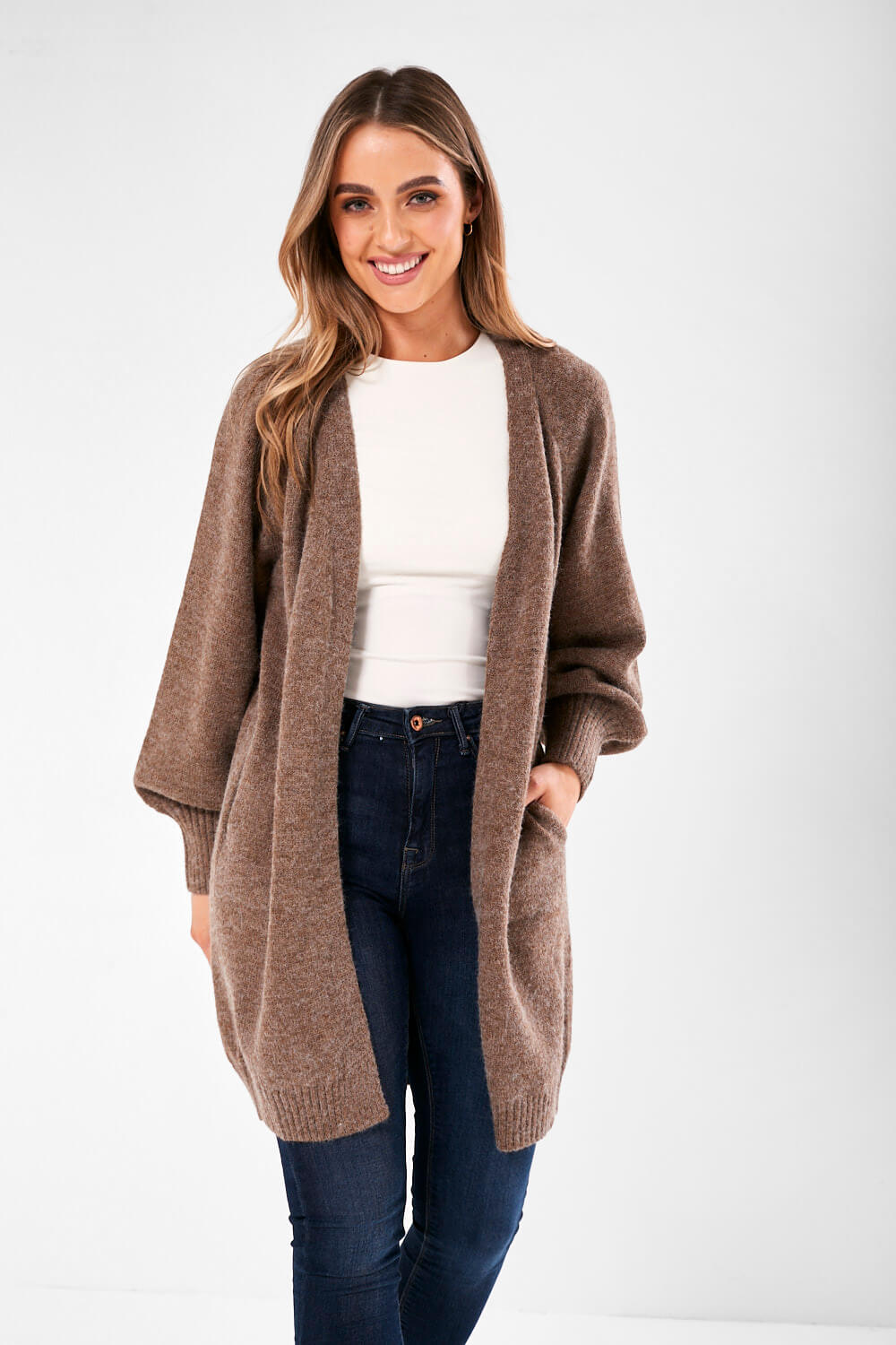 https://www.iclothing.com/media/catalog/product/t/e/teresa_knit_cardigan_in_mocha-5.jpg