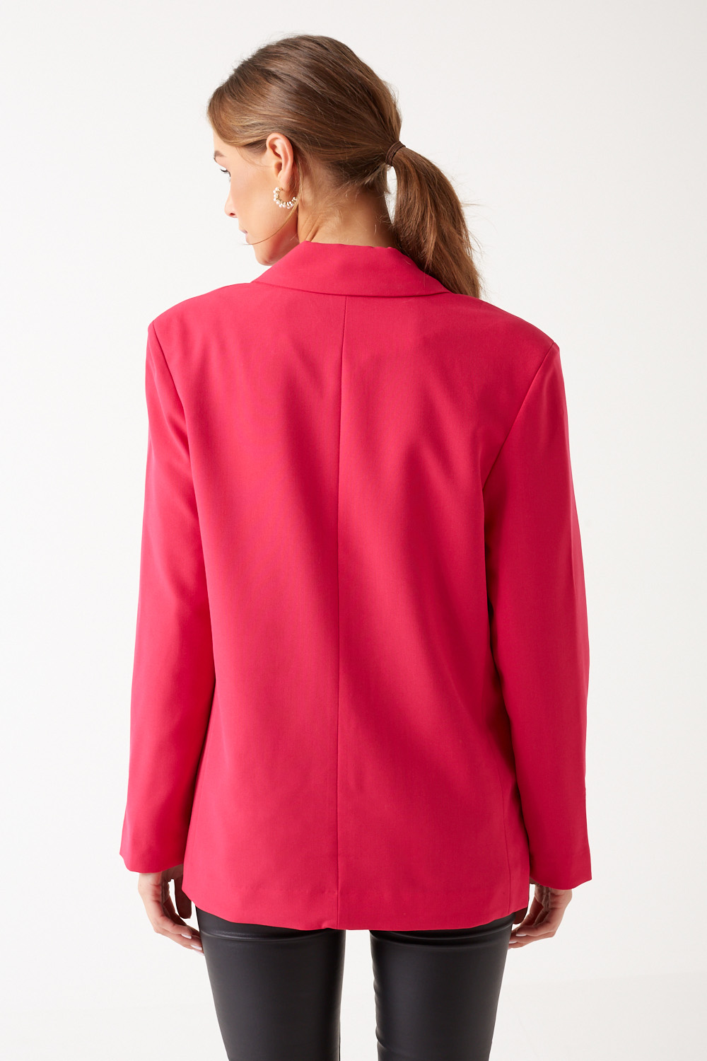 https://www.iclothing.com/media/catalog/product/t/h/theatroian_blazer_in_hot_pink-2.jpg