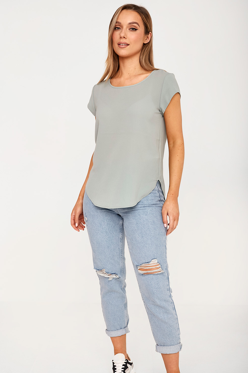 https://www.iclothing.com/media/catalog/product/v/i/vic_short_sleeve_top_in_green-4_1.jpg