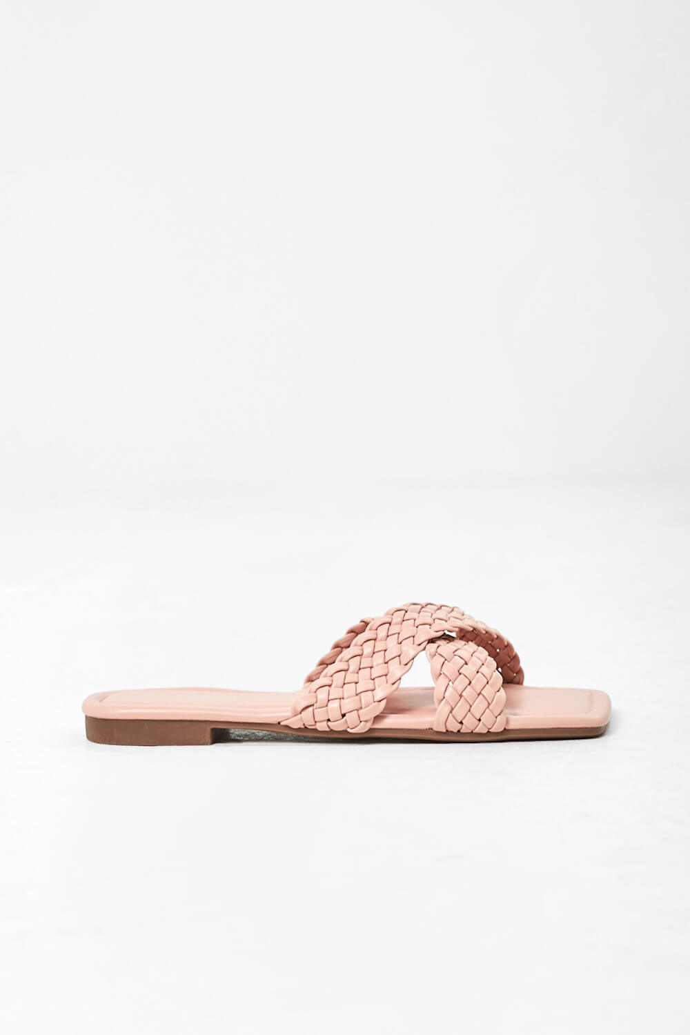 https://www.iclothing.com/media/catalog/product/w/o/woven_slider_sandals_in_pink-1.jpg