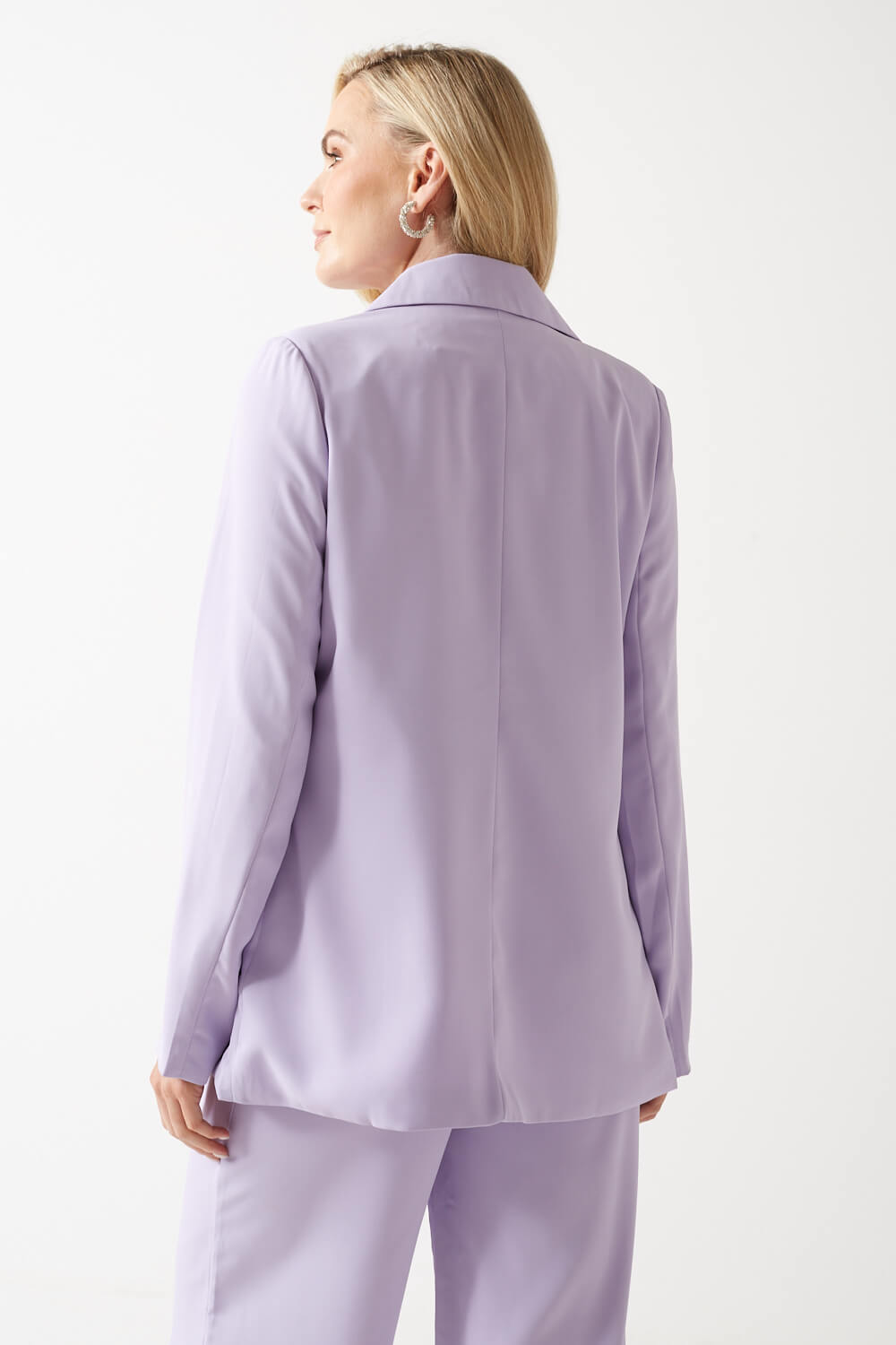 https://www.iclothing.com/media/catalog/product/z/a/zarina_blazer_in_lavender-2.jpg