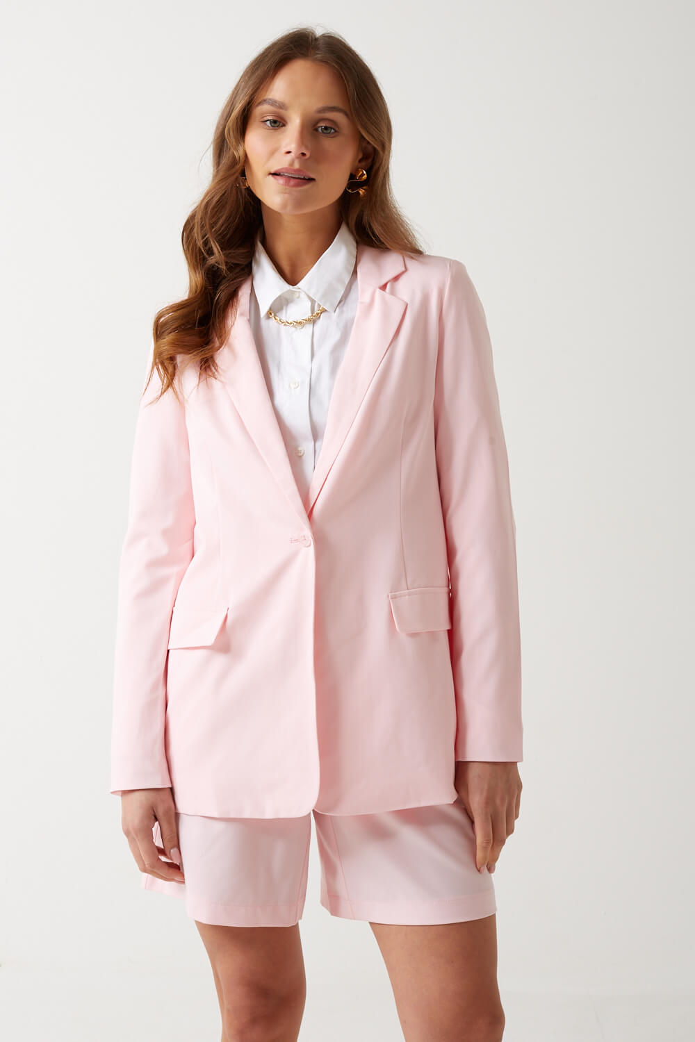 https://www.iclothing.com/media/catalog/product/z/e/zelda_blazer_in_baby_pink-1a.jpg