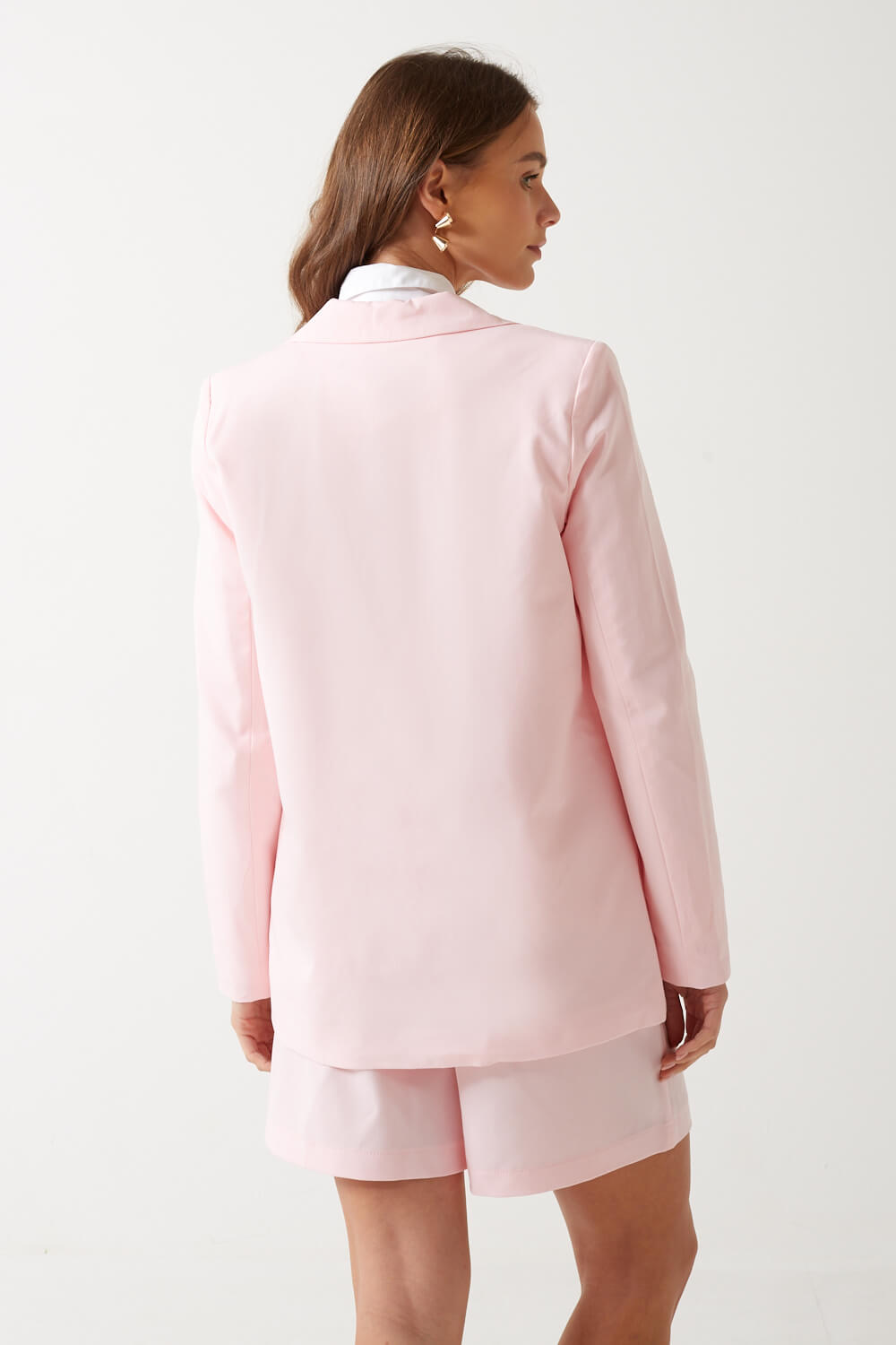 https://www.iclothing.com/media/catalog/product/z/e/zelda_blazer_in_baby_pink-2a.jpg